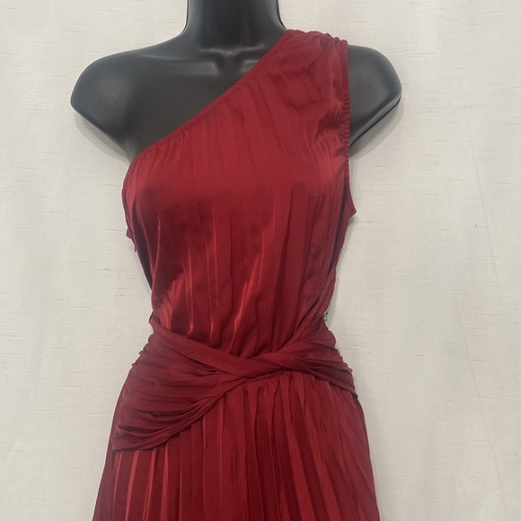 PRETTYGARDEN Long Satin Dress One Shoulder Sleeveless Ruched Twist Flowy Maxi - Picture 6 of 14